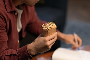 Утверждение ГОСТа на шаурму отложили как минимум на год